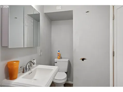 593 NW Sweetbrier Avenue Roseburg OR 97471