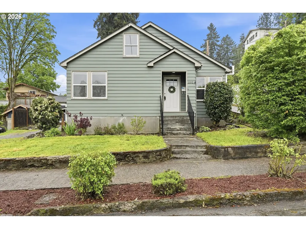 1102 Center Street Oregon City OR 97045