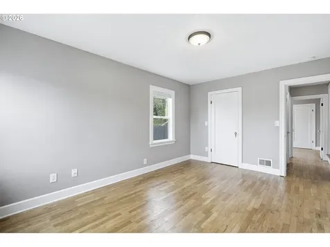 1102 Center Street Oregon City OR 97045