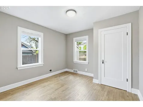 1102 Center Street Oregon City OR 97045