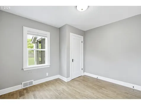 1102 Center Street Oregon City OR 97045