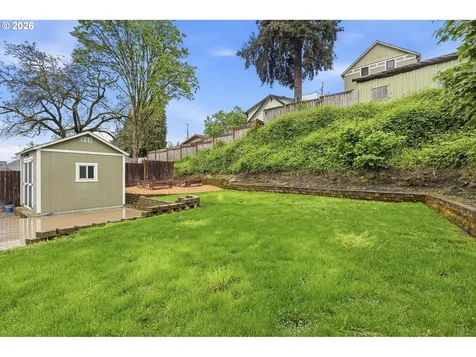 1102 Center Street Oregon City OR 97045