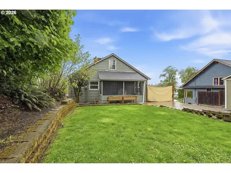 1102 Center Street Oregon City OR 97045