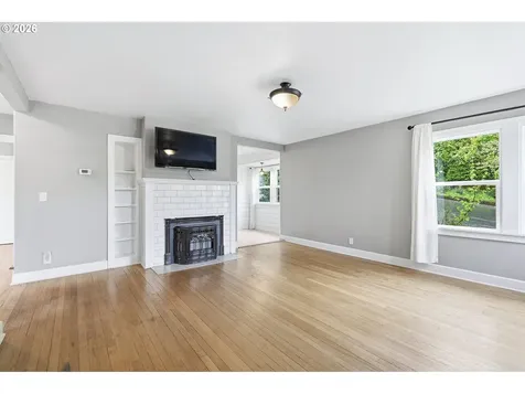 1102 Center Street Oregon City OR 97045