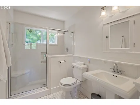 1969 Villard Street Eugene OR 97403