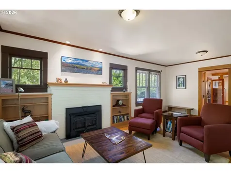 1969 Villard Street Eugene OR 97403