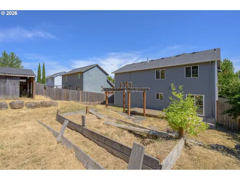 2883 NW 2nd Street Mcminnville OR 97128