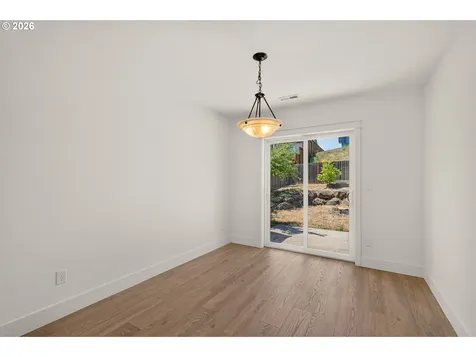 2883 NW 2nd Street Mcminnville OR 97128