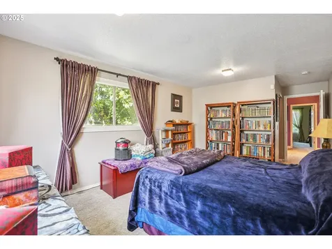 6927 SE 83rd Avenue Portland OR 97266