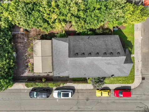 6927 SE 83rd Avenue Portland OR 97266