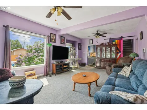 6927 SE 83rd Avenue Portland OR 97266