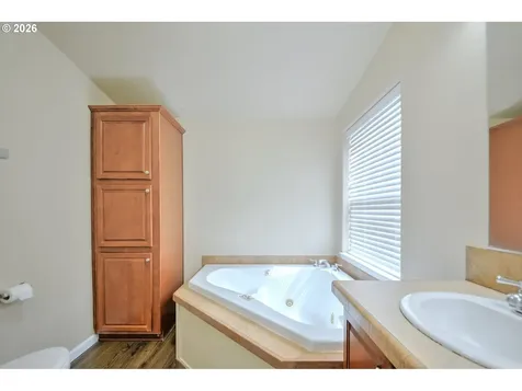 68943 E Cedar Hill Loop Welches OR 97067