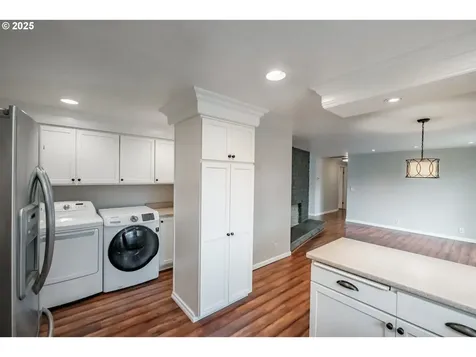 810 5th Avenue Sweet Home OR 97386