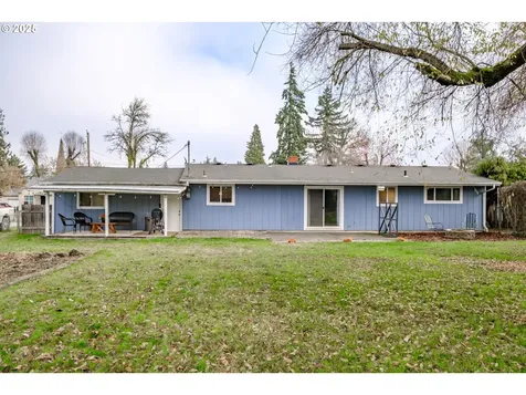 810 5th Avenue Sweet Home OR 97386