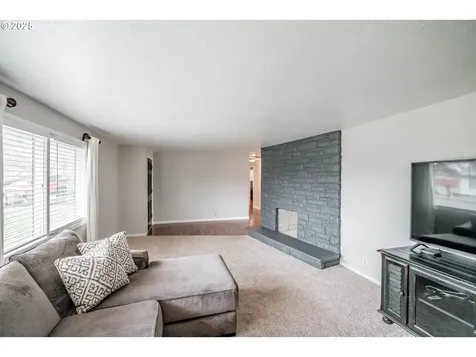 810 5th Avenue Sweet Home OR 97386