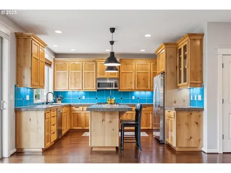 14642 Walnut Grove Way Oregon City OR 97045