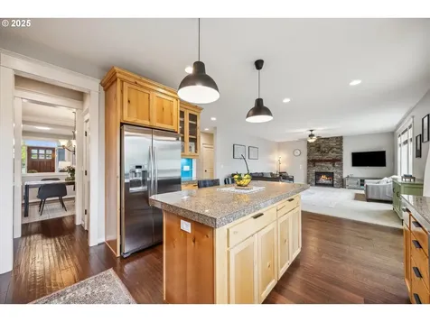 14642 Walnut Grove Way Oregon City OR 97045