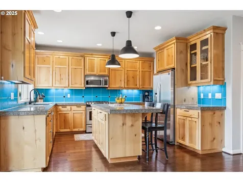 14642 Walnut Grove Way Oregon City OR 97045