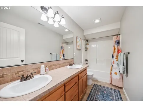 14642 Walnut Grove Way Oregon City OR 97045