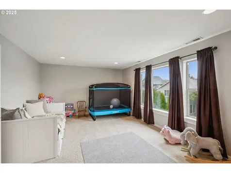 14642 Walnut Grove Way Oregon City OR 97045