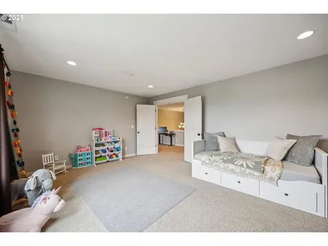 14642 Walnut Grove Way Oregon City OR 97045