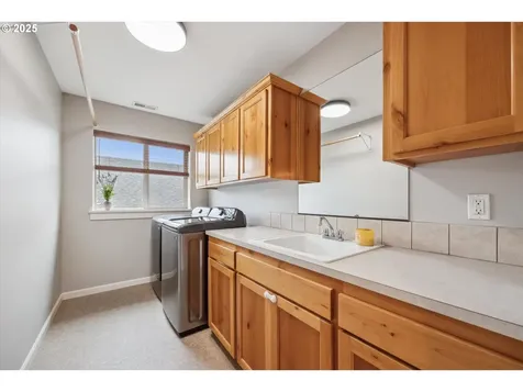 14642 Walnut Grove Way Oregon City OR 97045