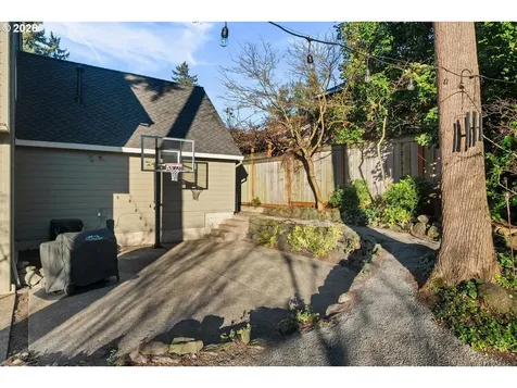 15140 SW Gibraltar Court Beaverton OR 97007