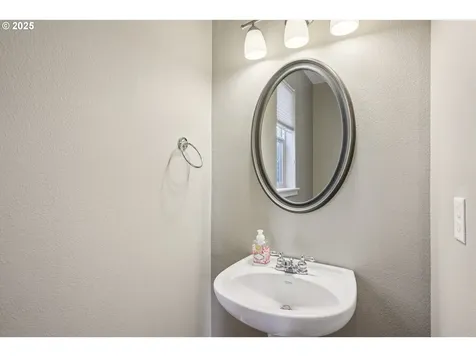 14064 SW Walnut Creek Way Portland OR 97223
