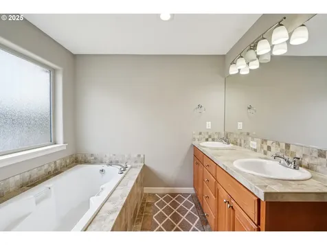 14064 SW Walnut Creek Way Portland OR 97223