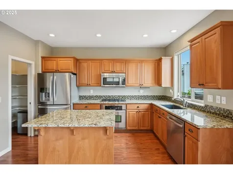 14064 SW Walnut Creek Way Portland OR 97223