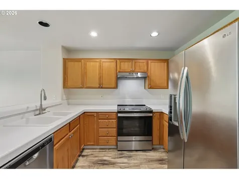 1381 NE Kinney Street Hillsboro OR 97124