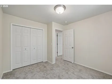 1381 NE Kinney Street Hillsboro OR 97124