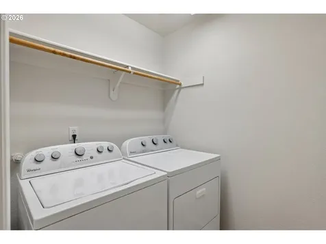 1381 NE Kinney Street Hillsboro OR 97124