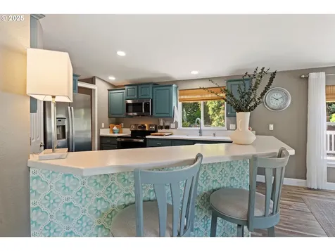 1975 Shorepines Drive Coos Bay OR 97420