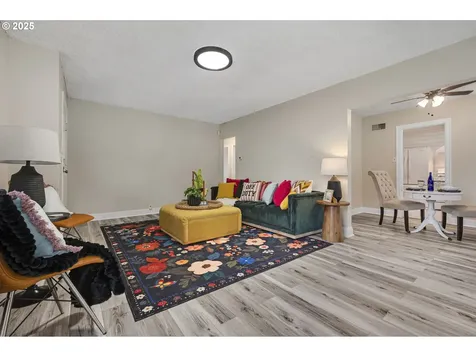 2309 SE 135th Avenue Portland OR 97233