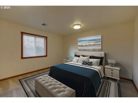 720 740 Avenue G Seaside OR 97138