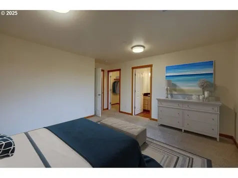 720 740 Avenue G Seaside OR 97138