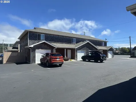 720 740 Avenue G Seaside OR 97138