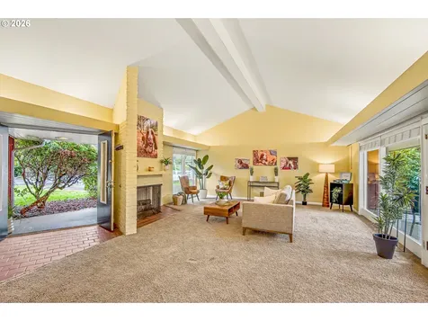 2453 Pioneer Pike Eugene OR 97401