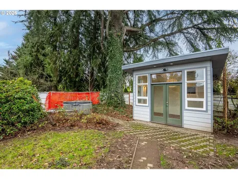 2453 Pioneer Pike Eugene OR 97401
