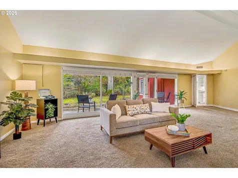 2453 Pioneer Pike Eugene OR 97401