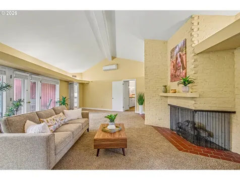 2453 Pioneer Pike Eugene OR 97401
