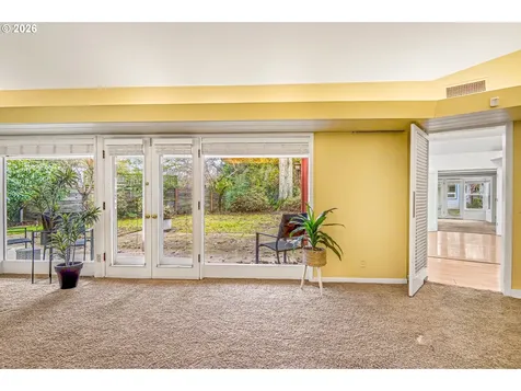 2453 Pioneer Pike Eugene OR 97401