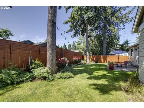 9350 SW Gertz Lane Tualatin OR 97062