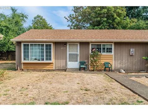 4811/4823 NE Prescott Street Portland OR 97218