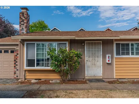 4811/4823 NE Prescott Street Portland OR 97218