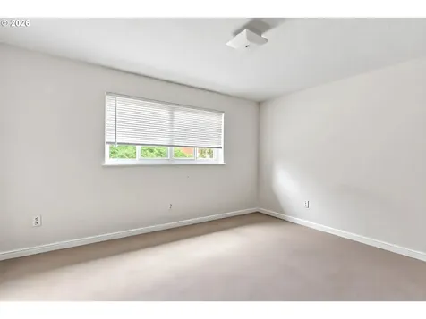4811/4823 NE Prescott Street Portland OR 97218