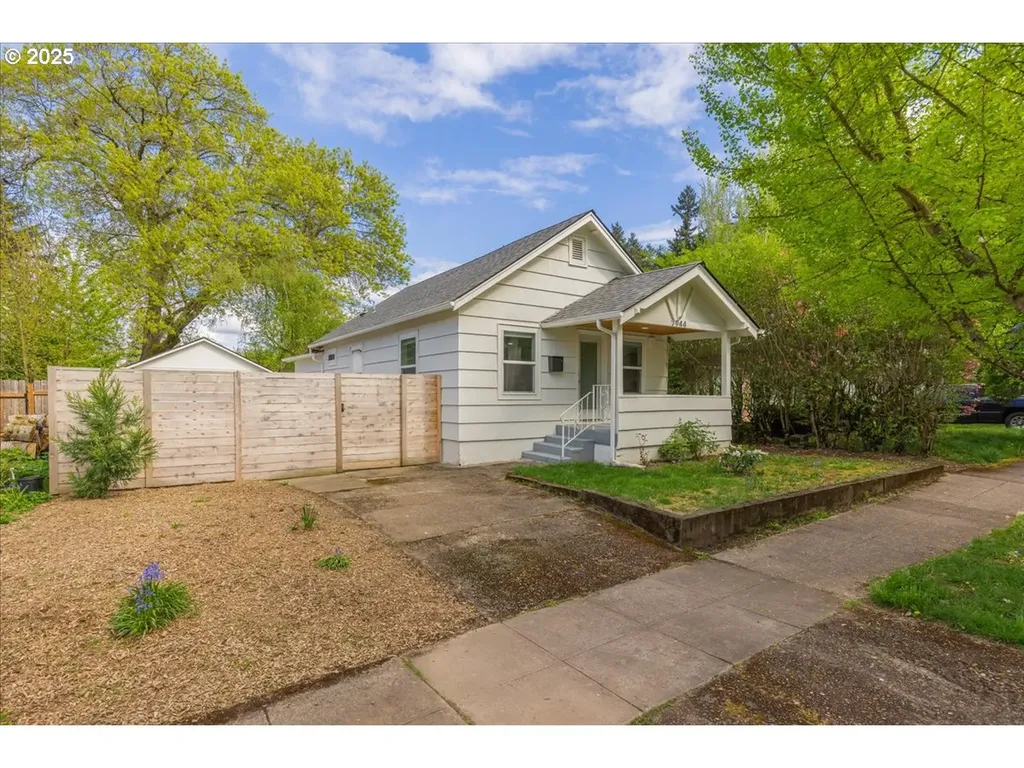 7944 N Dana Avenue Portland OR 97203
