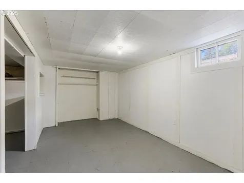 7944 N Dana Avenue Portland OR 97203