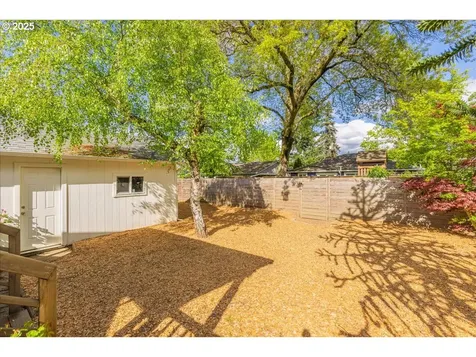 7944 N Dana Avenue Portland OR 97203